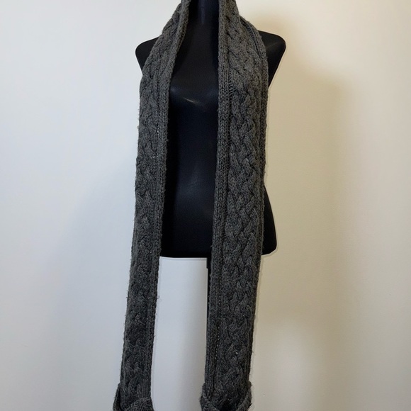 Michael Kors Gray Cable-Knit Scarf - Picture 3 of 6